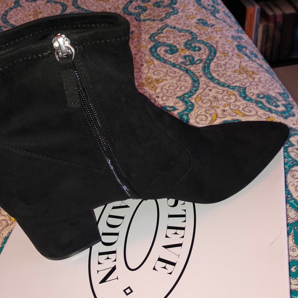 Steve Madden blaire booties